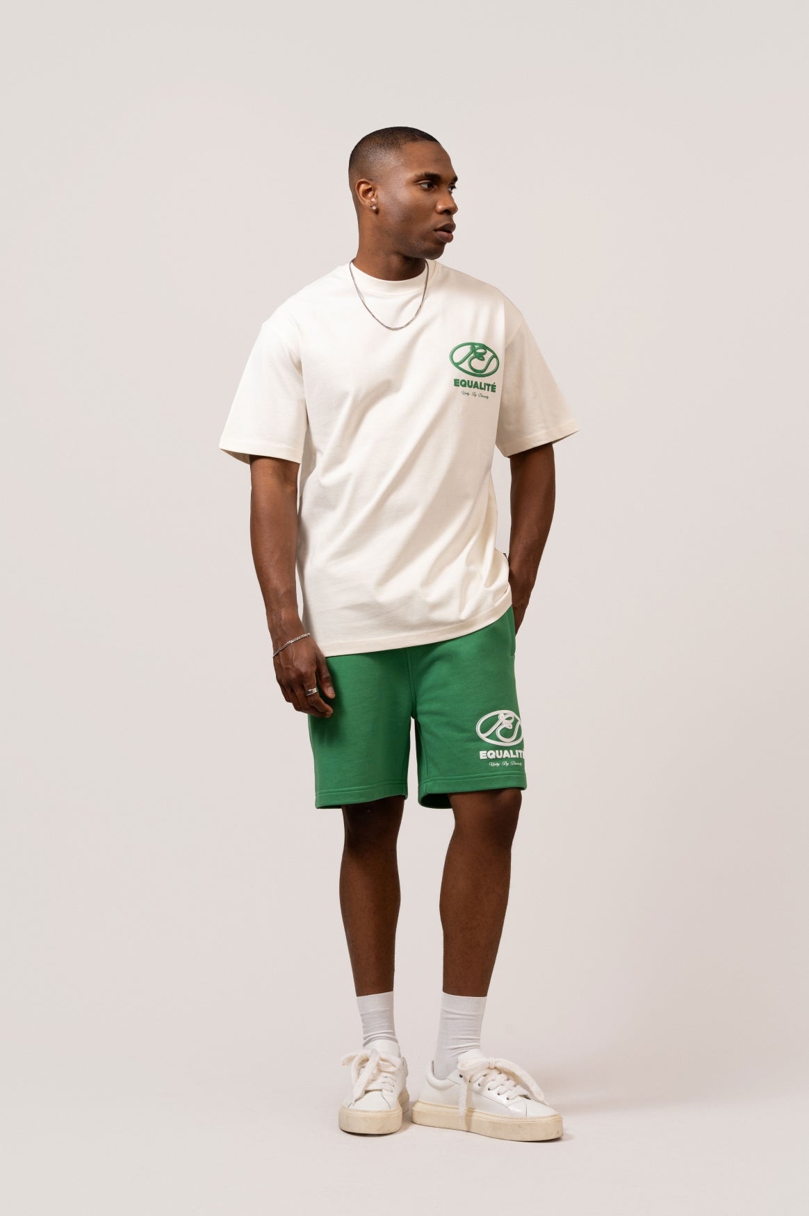 ARID OVERSIZED TEE | OFF-WHITE & FOREST GREEN