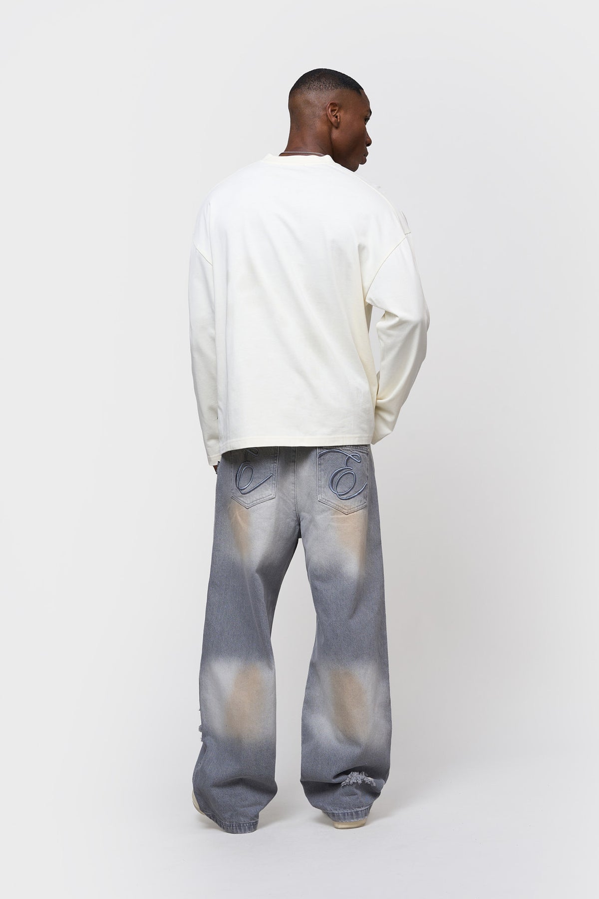 SIGNATURE OVERSIZED LONGSLEEVE TEE– NOOS | OFF-WHITE