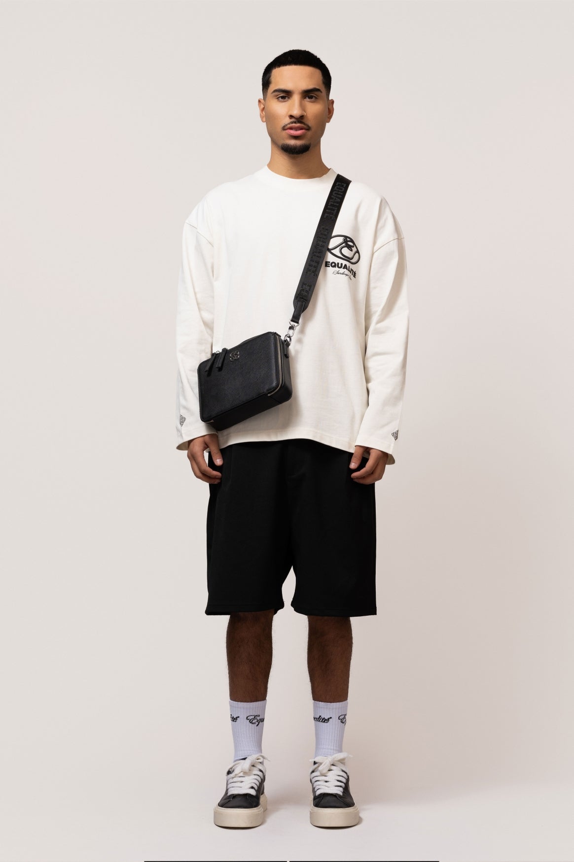 BRIQUE MESSENGER BAG | BLACK