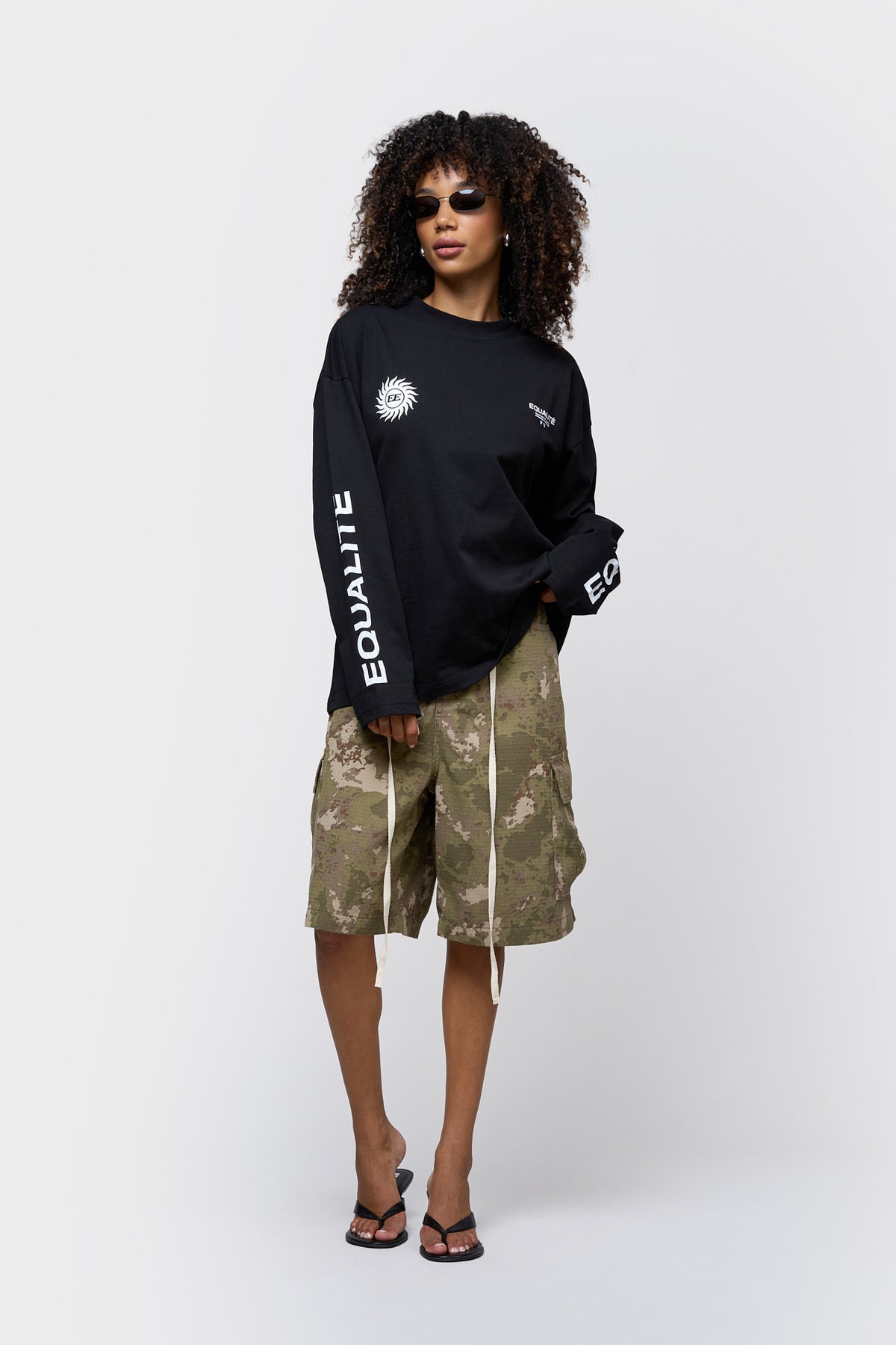 SUNNY LONGSLEEVE TEE | BLACK & WHITE