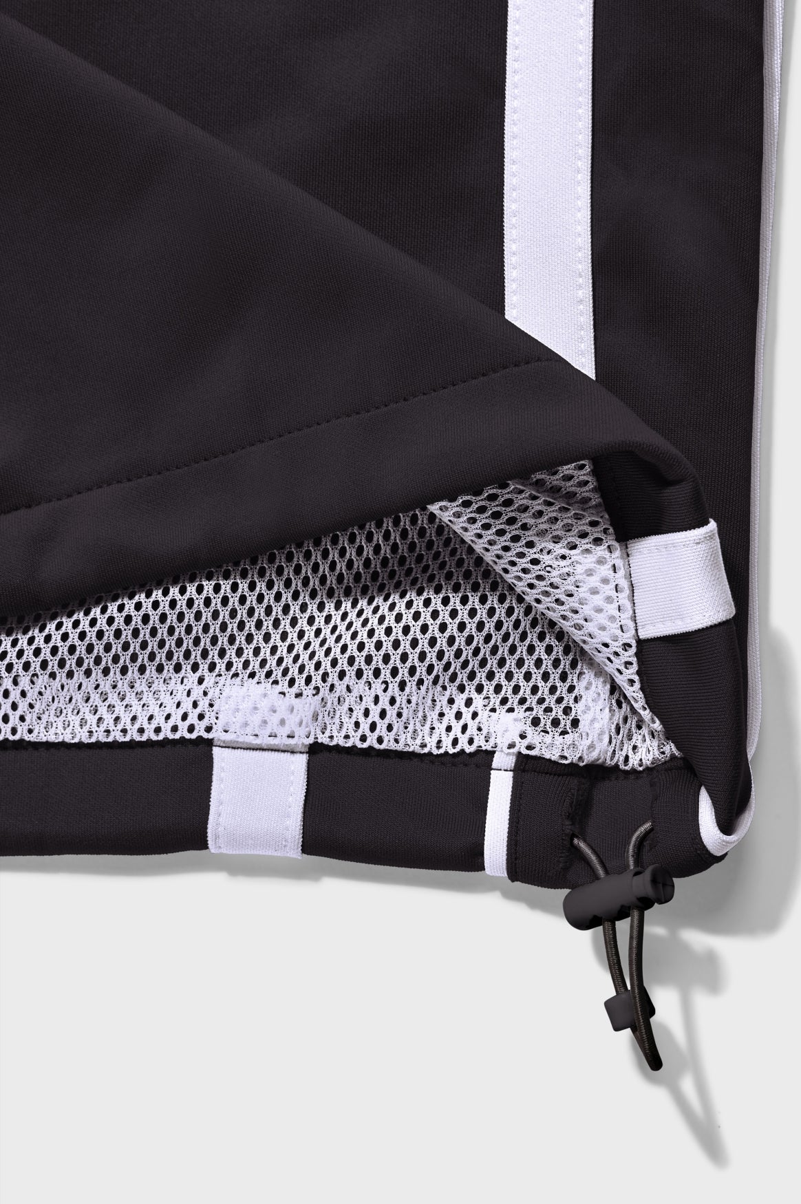 <tc>TRACK PANTS | BLACK
</tc>