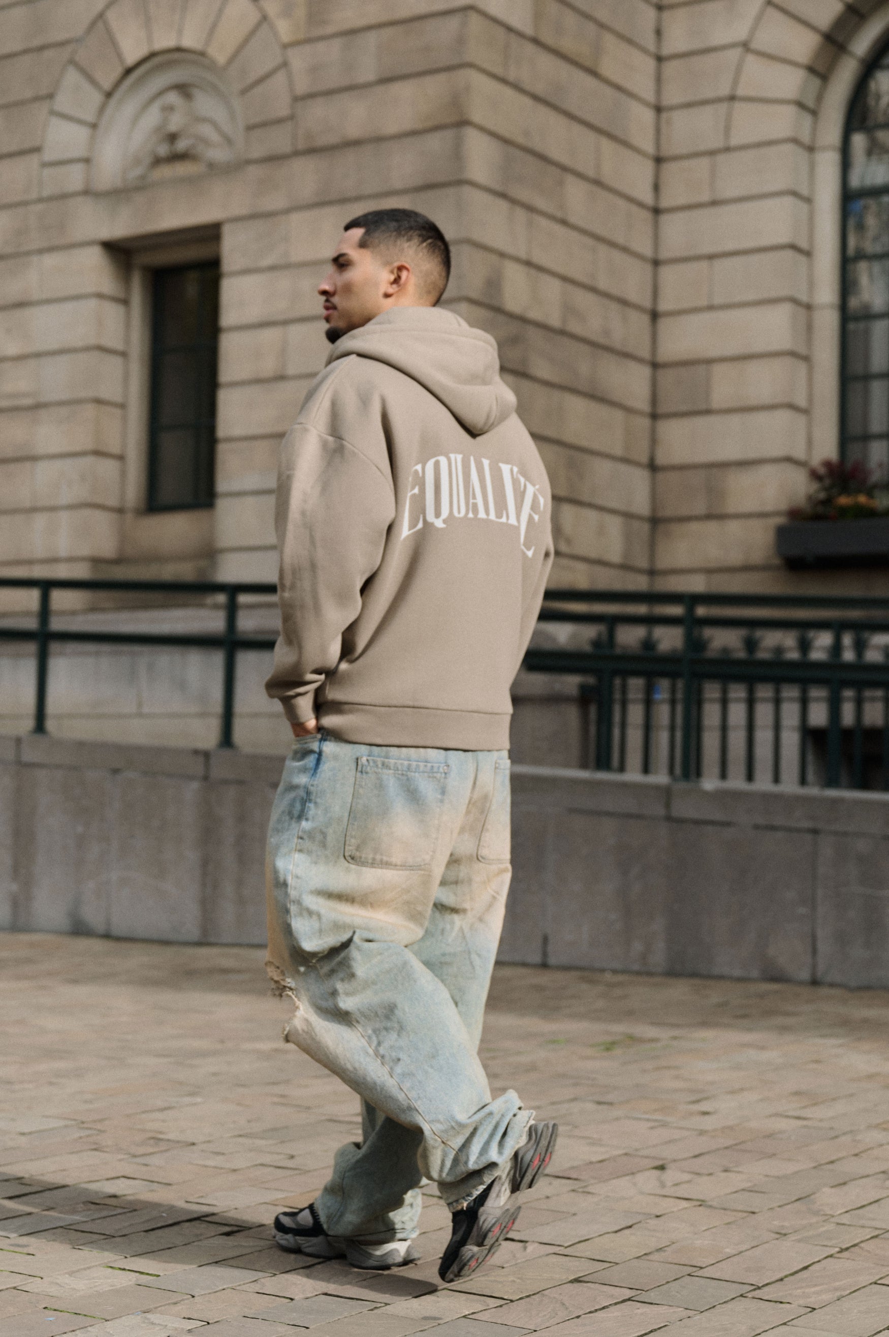 Oliver Oversized Full Zip Hoodie | Taupe & Off-White
