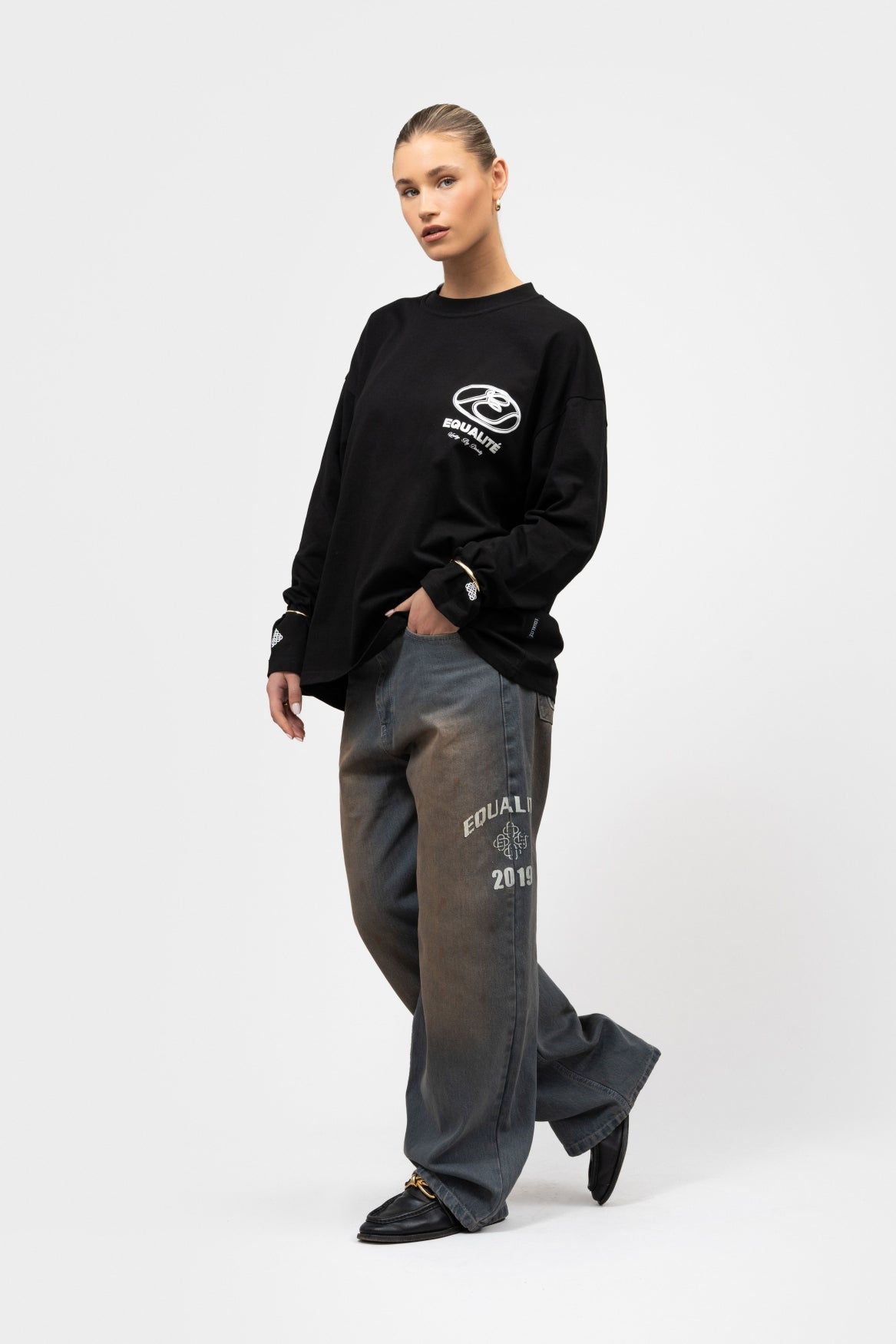 ARID OVERSIZED LONGSLEEVE TEE | BLACK