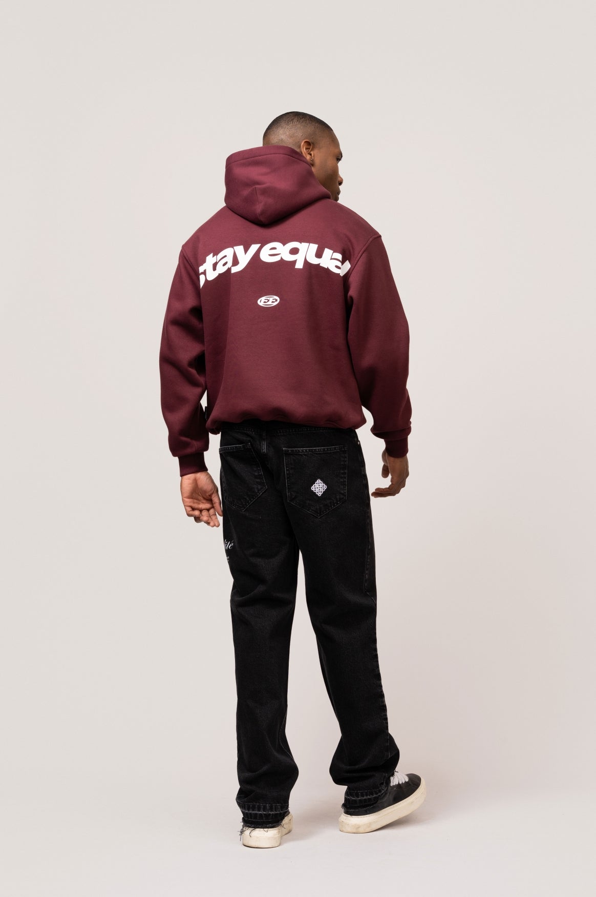 STAY EQUAL OVERSIZED HOODIE | BURGUNDY