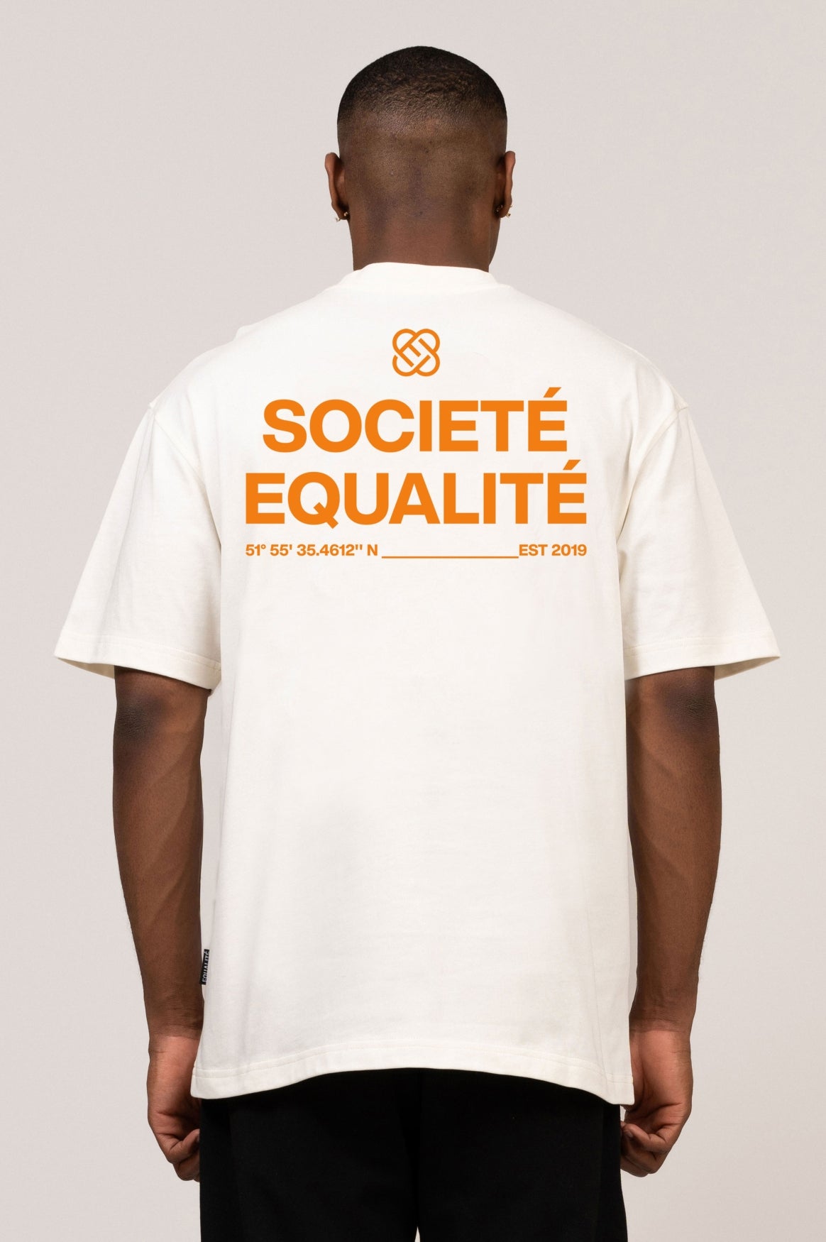 <tc>SOCIETÉ OVERSIZED TEE | OFF-WHITE & ORANGE


</tc>