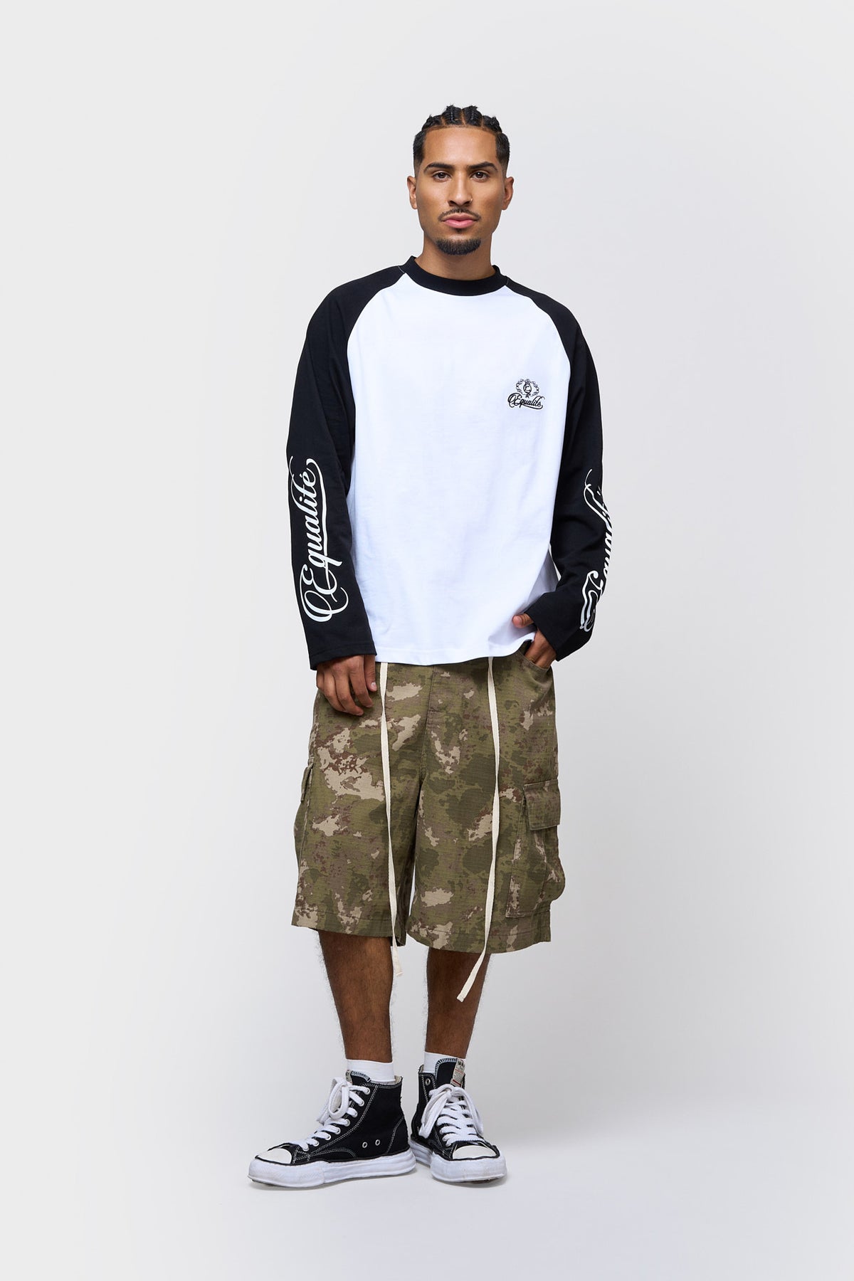 JETT RAGLAN LONGSLEEVE TEE | WHITE & BLACK