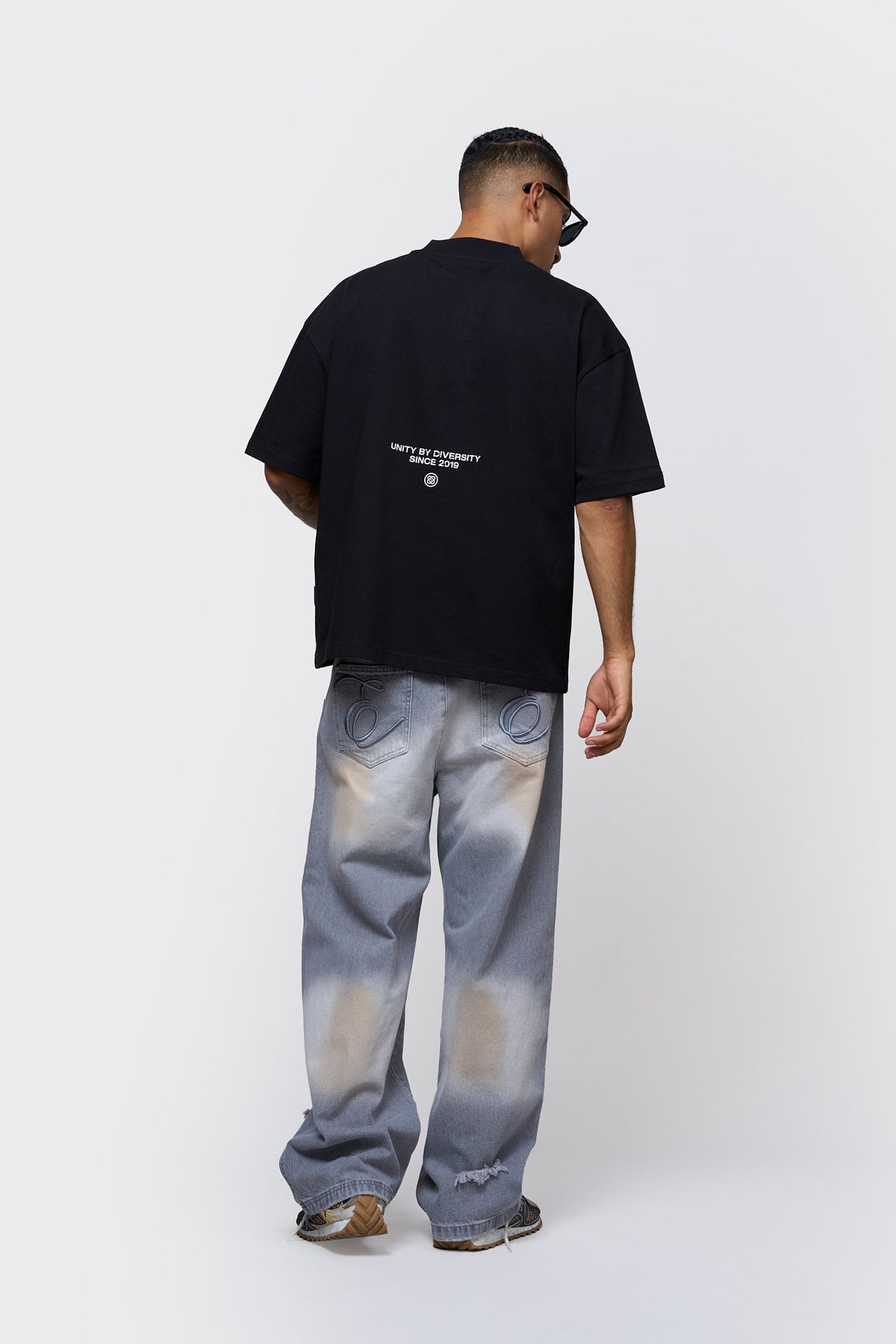 ELAN BOXY TEE | BLACK & WHITE